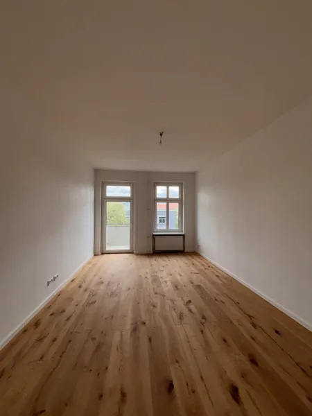 Wunderschöne 2 Zimmerwohnung für Singles & Paare mit Balkon — photo 1